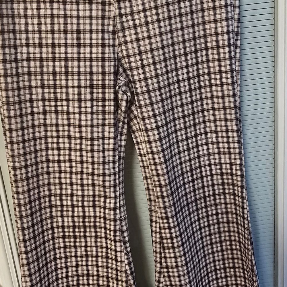 Black and white Plaid Flair Pants Impressions Women's Size Medium